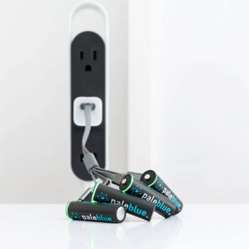USB-C RECHARGEABLE BATTERIES/AA SIZE